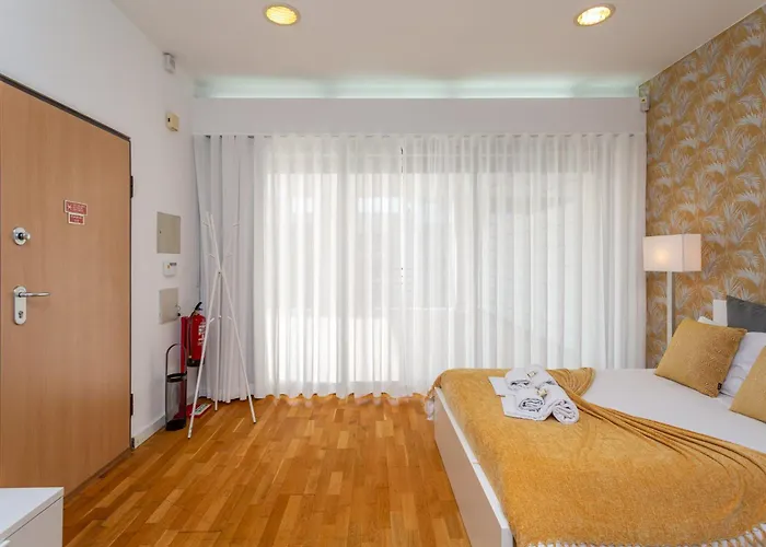 Beguest Benfica Modern Flat